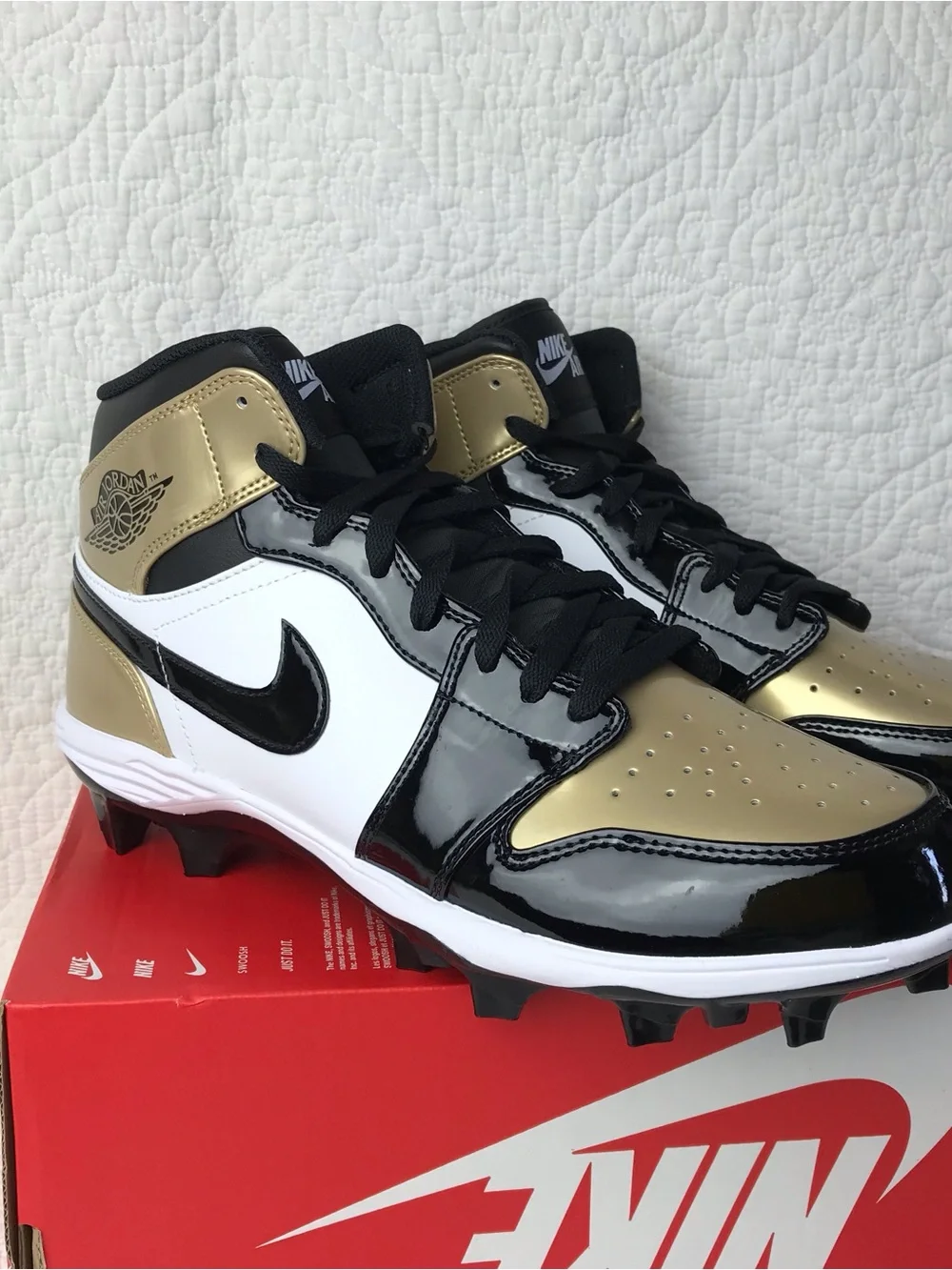 Nike Air Jordan 1 Mid TD Football Cleats Men’s SZ 11 Metallic Gold FJ6805-701